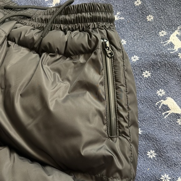 Man Puffer Pants - Picture 6 of 7